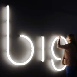 Artemide Alphabet of Light applique majuscule A| Appliques Murales Led|Appliques Murales