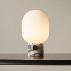 Audo Copenhagen Audo JWDA lampe, pied marbre Calacatta-Viola| Lampes À Poser Led|Lampes À Poser Et Lampes De Table