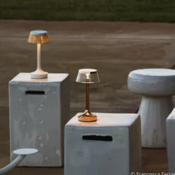 FLOS Bon Jour unplugged lampe à poser LED, cuivrée| Lampes À Poser Led|Lampes À Poser Et Lampes De Table
