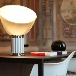 FLOS Taccia lampe à poser, aluminium| Lampes À Poser Led|Lampes À Poser Et Lampes De Table