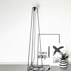 GRUPA Model M3 lampadaire LED noir, câble noir| Lampadaires Led|Lampadaires
