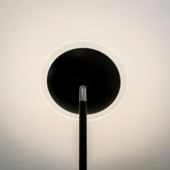 Lindby Lampadaire à éclairage indirect LED Malea, noir| Lampadaires Led|Lampadaires