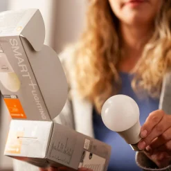 LEDVANCE SMART+ WiFi E27 9W Classic RGBW Lot de 2 ampoules| Ampoules Connectées Et Intelligentes|Ampoules Connectées Et Intelligentes