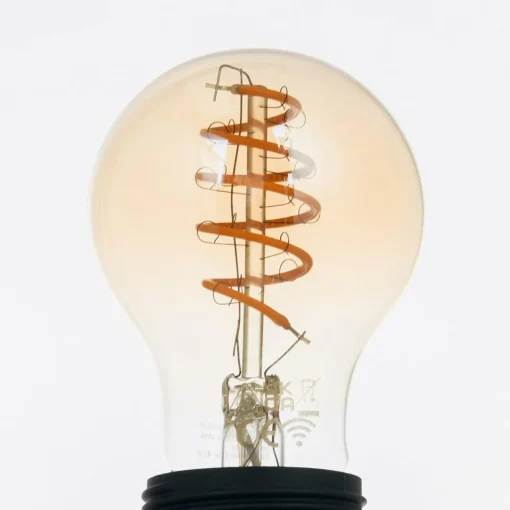 LUUMR Smart ampoule LED A60 E27 ambre 4,9W Tuya WLAN| Ampoules Connectées Et Intelligentes|Ampoules Connectées Et Intelligentes