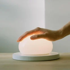 Marset Bolita lampe à poser LED, dimmable blanc| Lampes À Poser Led|Lampes À Poser Et Lampes De Table