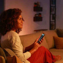 Philips Hue White E27 7 W ST64 filament 2 100 K| Ampoules Connectées Et Intelligentes|Ampoules Connectées Et Intelligentes
