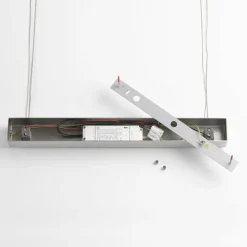 quitani Suspension LED Hiba, chêne naturel, longueur 118 cm| Suspensions Led|Suspensions
